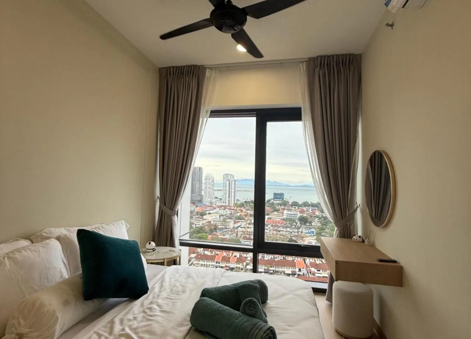 Macalister Suite - 2 Bedrooms George Town